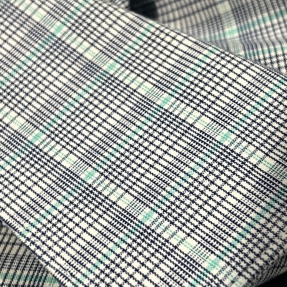 Calvin Klein Slim Fit 4 Way Stretch Mens Button Down Long Sleeve Shirt - Picture 3 of 6